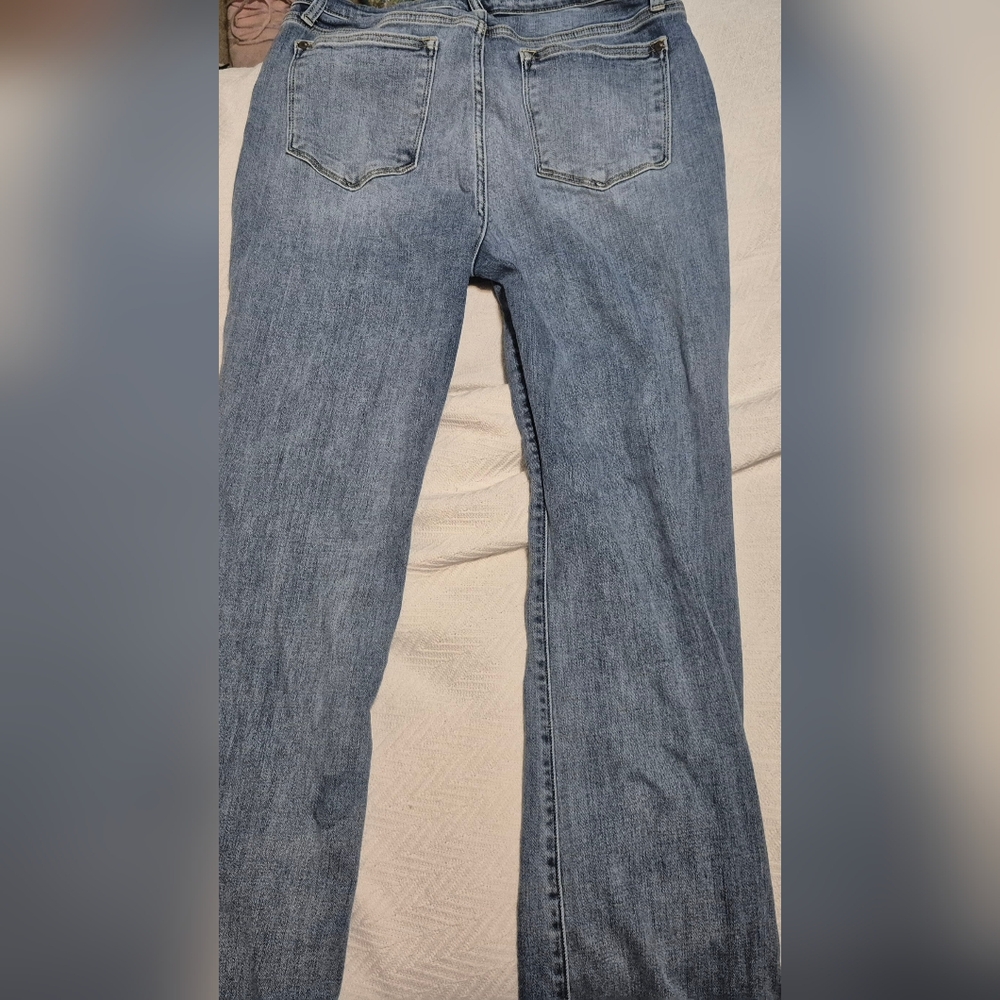 Judy Blue Mid Rise Boot Cut Jeans 15/32